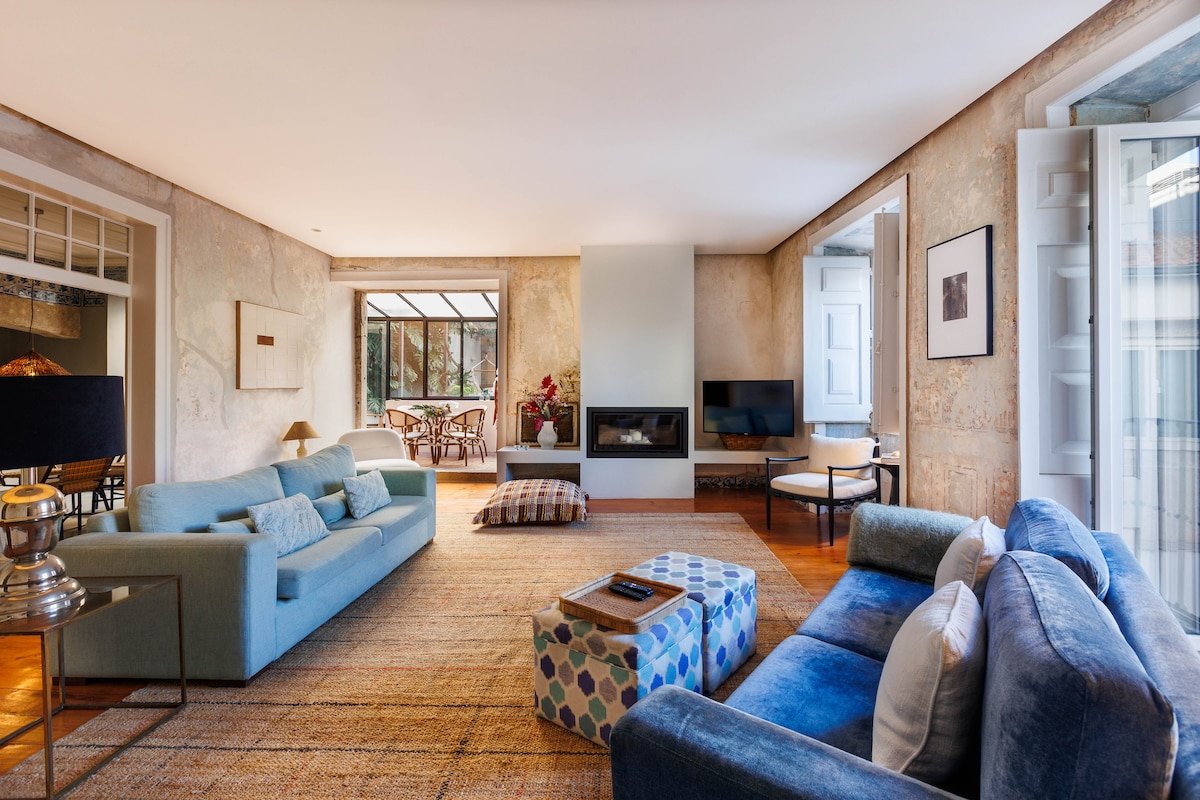 Charming Apt | Heated Pool & Private Garden gallery image 3