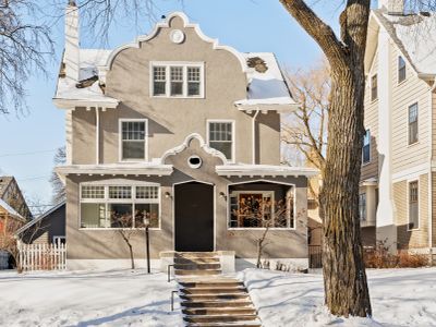 Premier modern 5 bed room 5 bath new construction