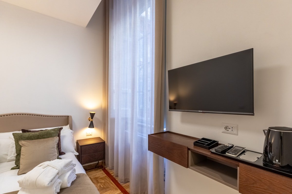 Amelie Suite Trevi gallery image 5