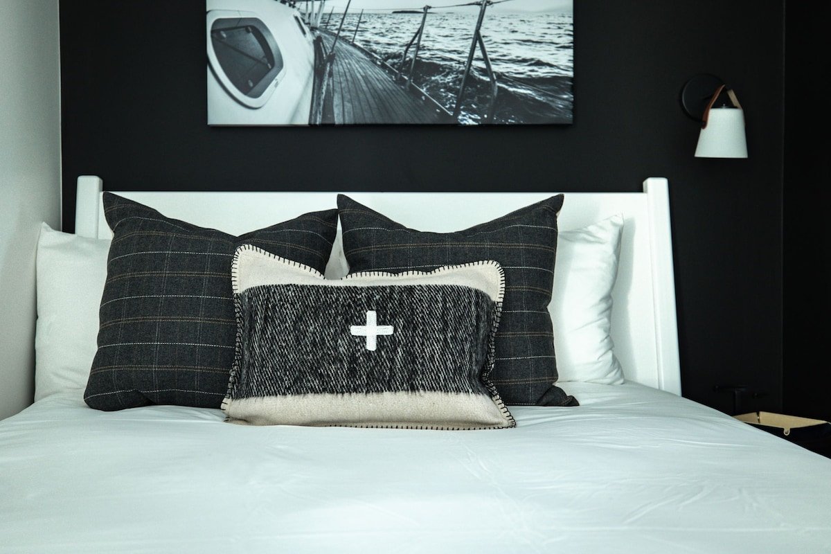 Hot Tub, Fire Pit and Zen Garden Paths gallery image 3