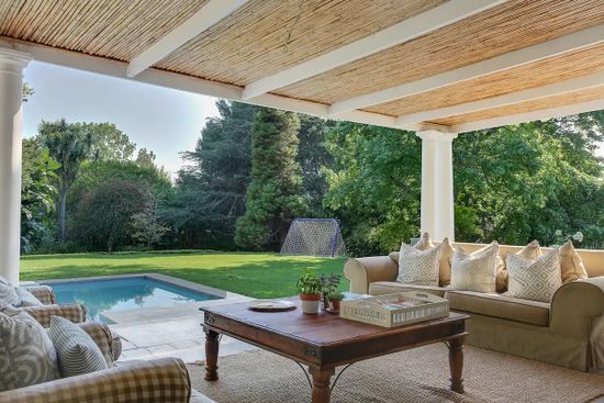 Valley Villa Photo 2