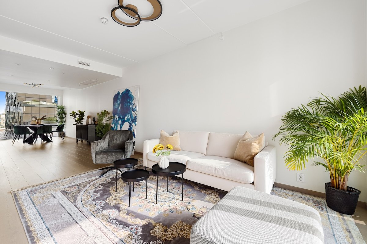 Barcode luxurious apartment, prime location gallery image 4