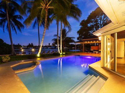 Waterfront Home 4 Bedroom w/Pool, and Game Room!