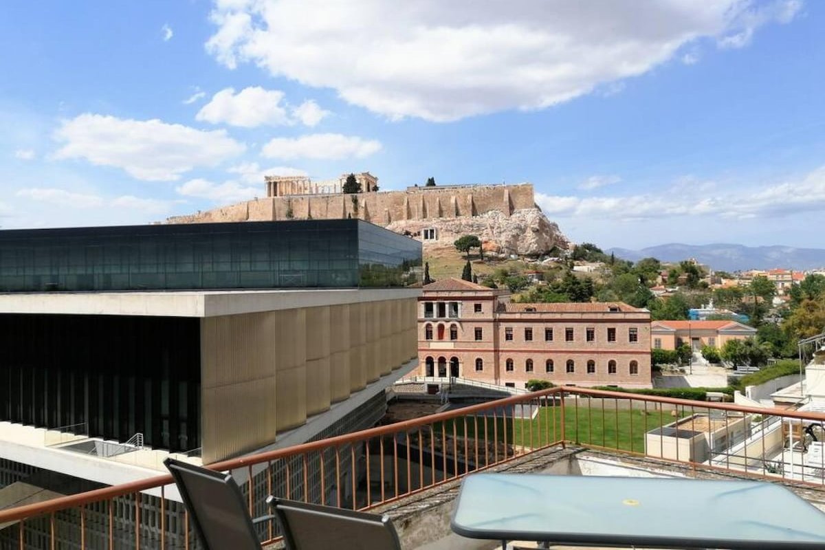 Acropolis museum grand apartment gallery image 2