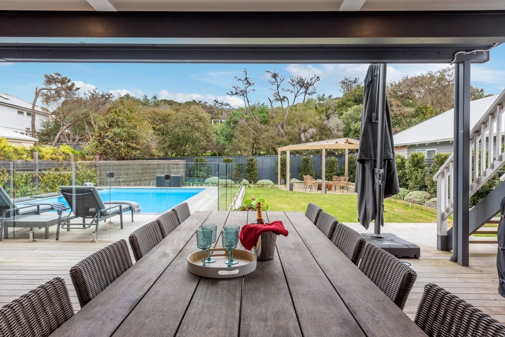 Blair Rise – 6 BR home, solar heated swimming pool gallery image 4