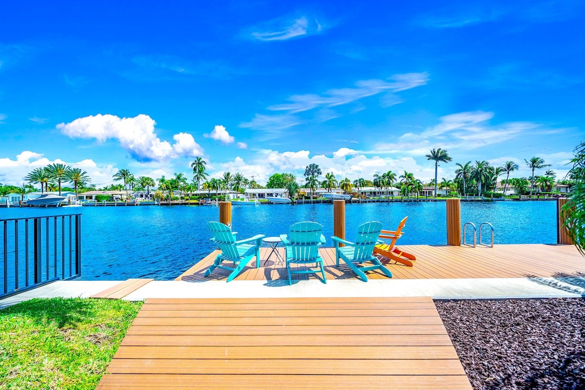 Exquisite Heated Pool+Waterfront! Close To Beach! gallery image 4