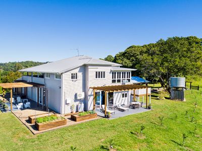 Luxe 5BR Farmhouse-Pet Friendly Kin Kin Noosa Stay