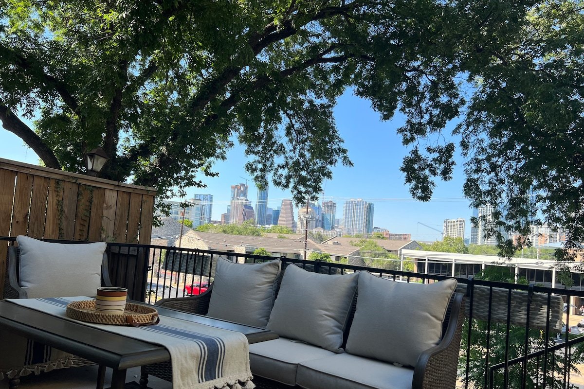 Austin 3-bedroom gem in the heart of S. Congress gallery image 2