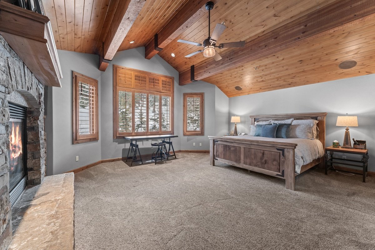 Luxury 4BR in Deer Valley | Steps to DV Ski Run gallery image 2
