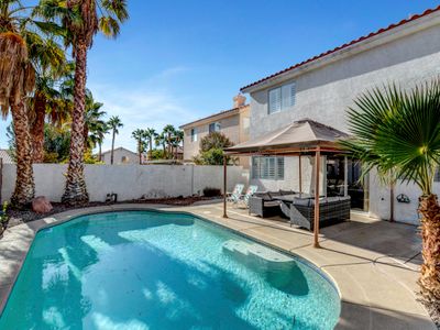 Fabulous Red Villa, Private pool (Up to 8 guests)