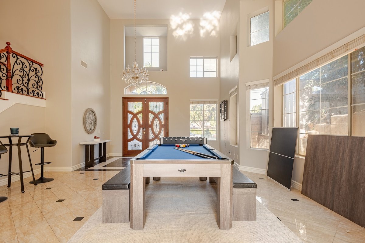 ~SoCal Serene Oasis~ 3600SF-Heated Pool Spa-Games gallery image 4