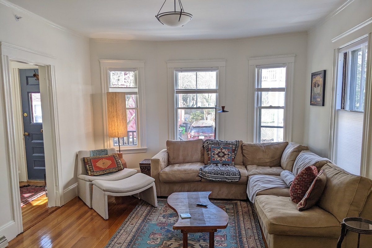 15 Min. to Historic Sights and World Cup Transport gallery image 5