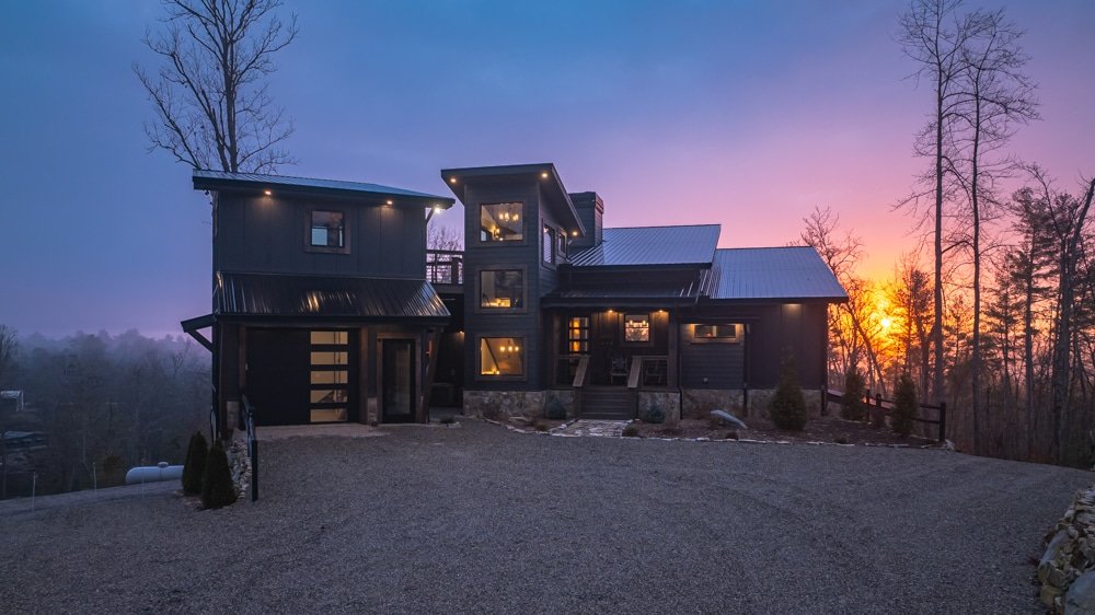 6 Acre Summit- Luxury, Mtn Views, Trout Fishing