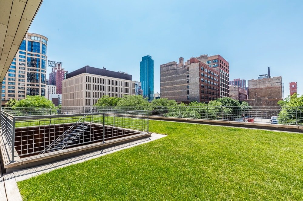 Architect’s Urban Oasis | 4bd/3ba I Luxe gallery image 3