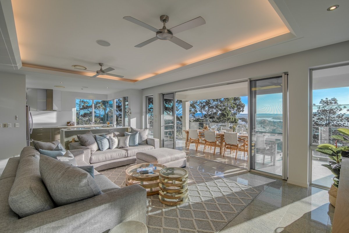 Exclusive Ocean View Penthouse gallery image 3