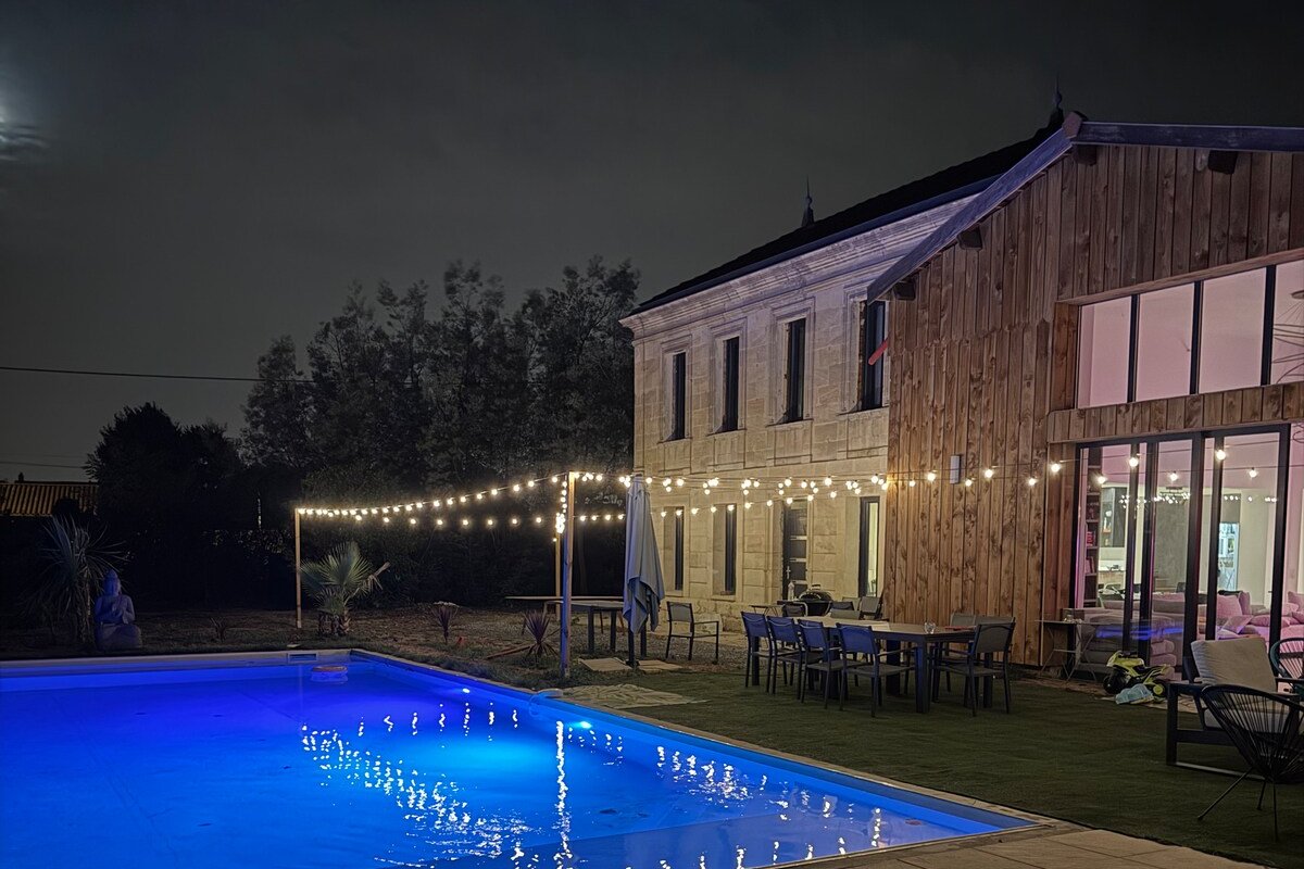 Villa lumineuse avec piscine privée 15 de bordeaux gallery image 5