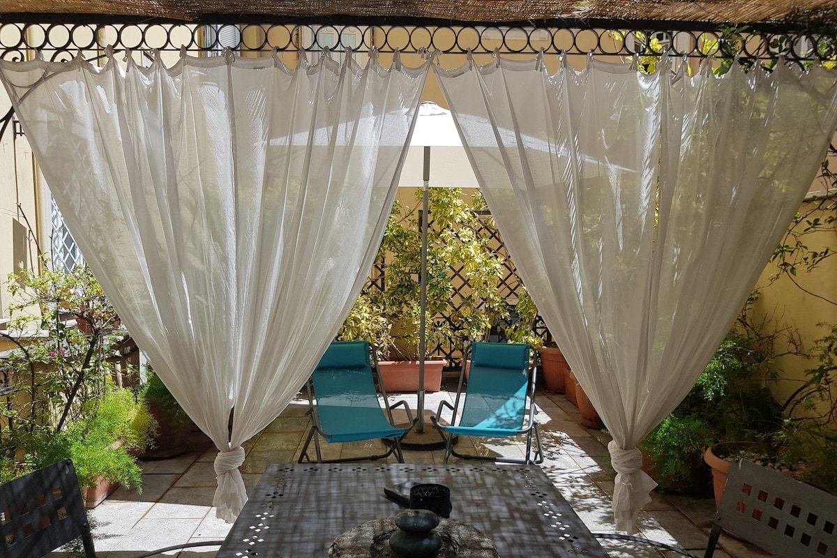 Apartment with terrace near Vatican Domus Lunae gallery image 4