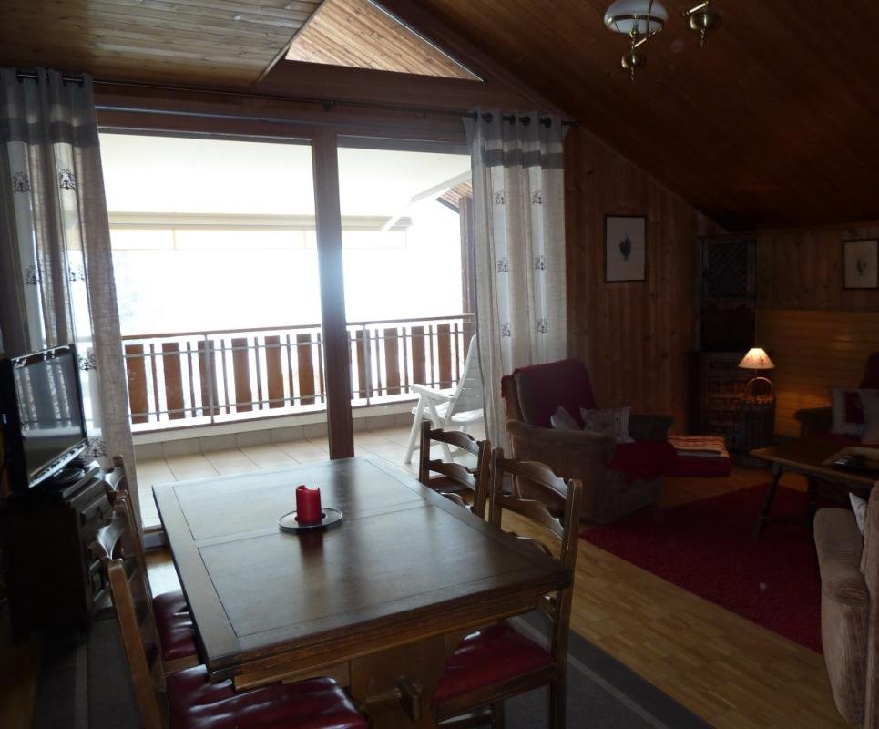 apartment in the center with an amazing view gallery image 4