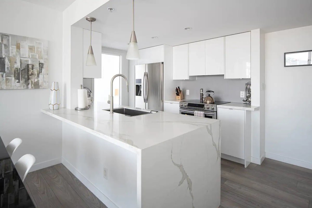 3 Bed Room Sub Penthouse Ocean and MountainView gallery image 4