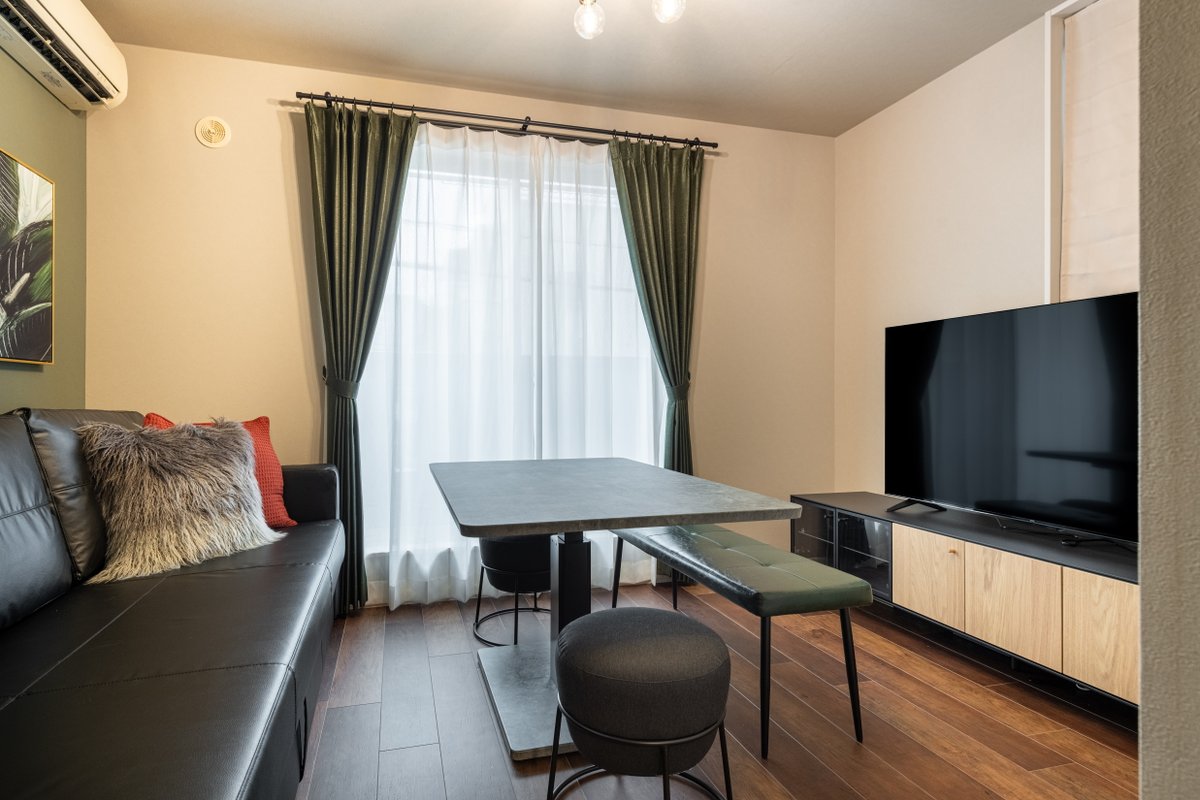 8-min. walk／Wi-Fi／Access to the city center