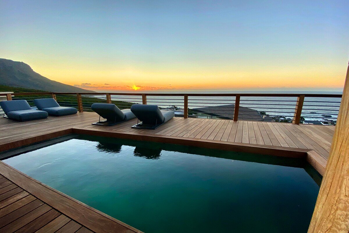 La Baia Camps Bay – Ultra Luxury, Pool, Hot tub gallery image 3