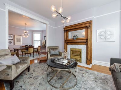 Beautiful Home, Great for Groups, by Wrigley+CTA !