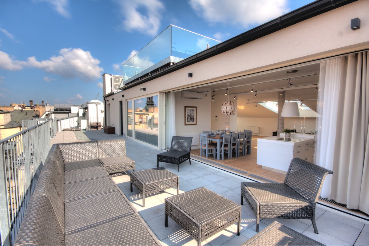 Glamour Excellent G 5-Bedrooms, Terrace (Old Town)