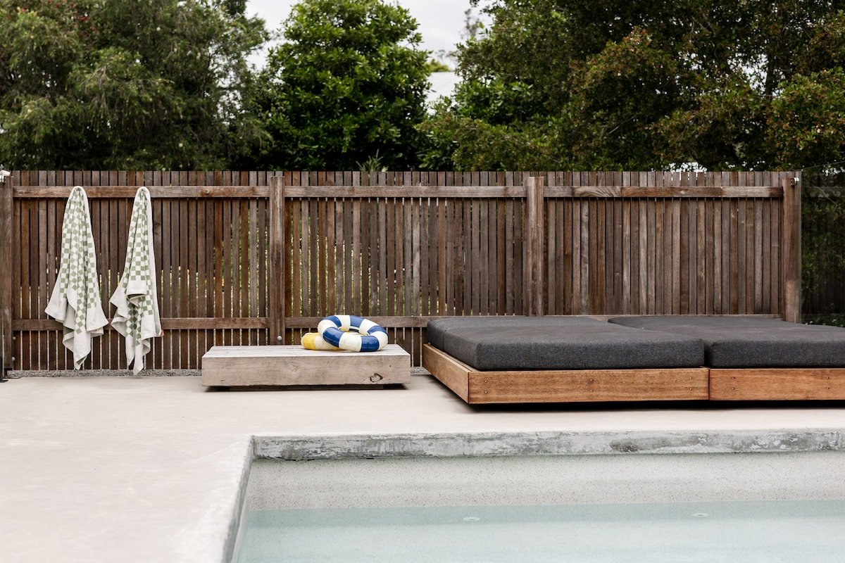 The Lake House gallery image 2