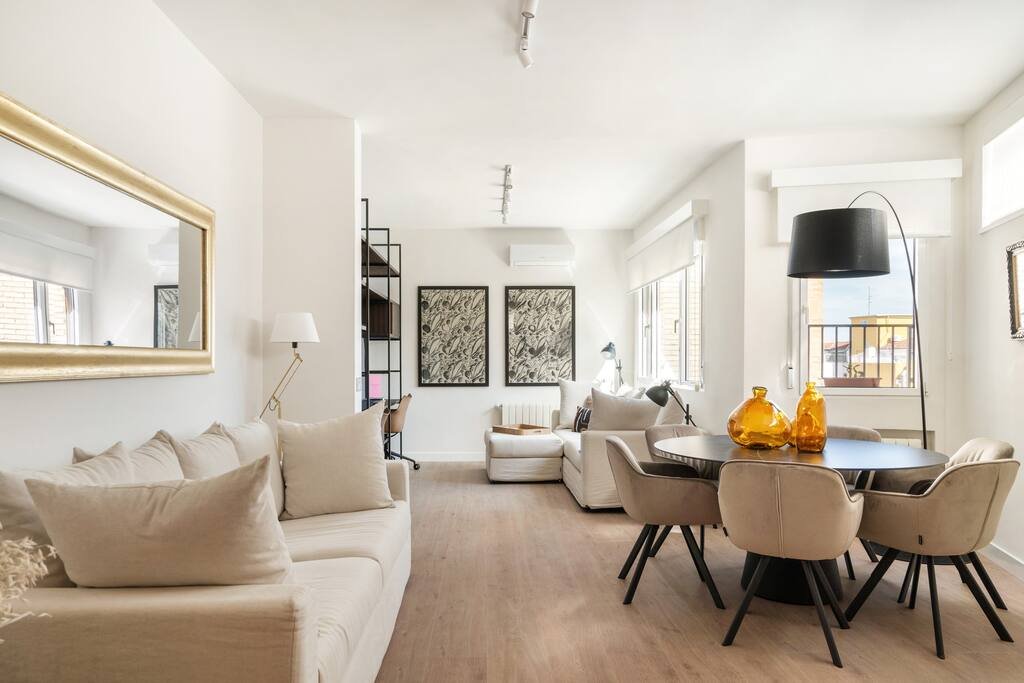 New + Modern 3/2 in Salamanca gallery image 2