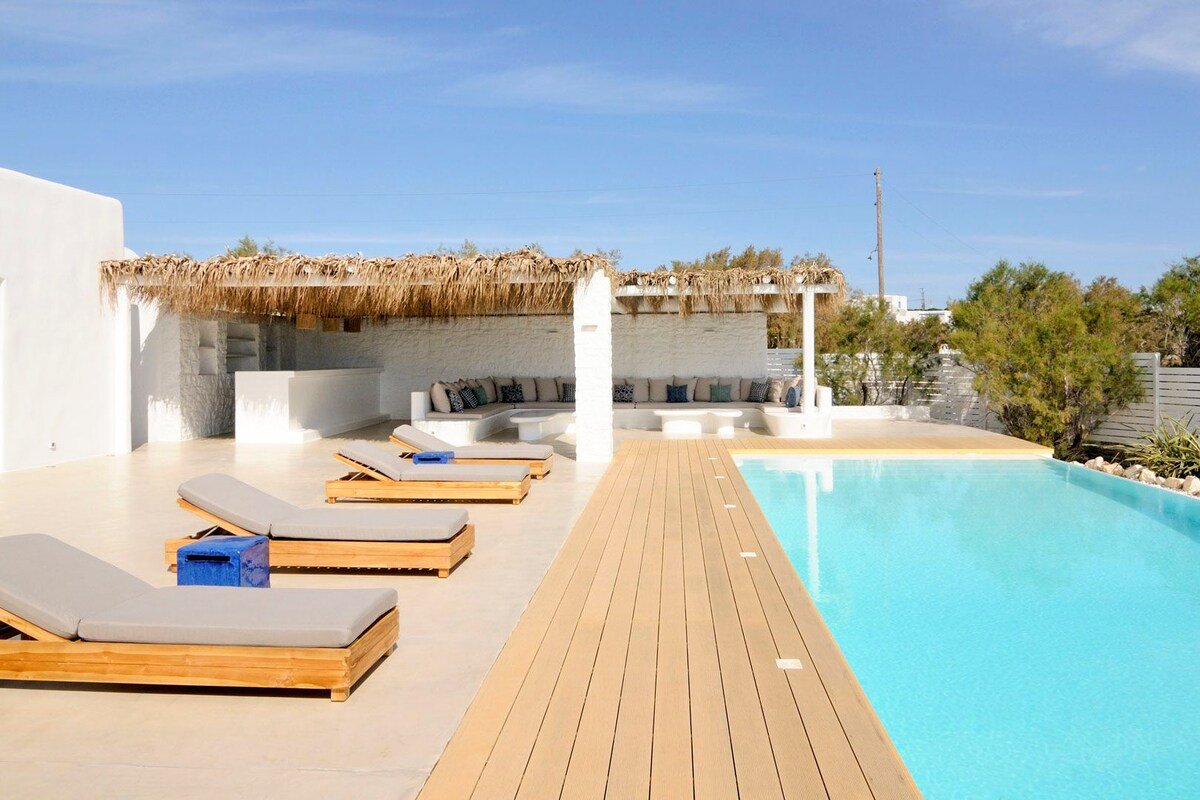 “Golden Beach House” by Aqualiving Villas