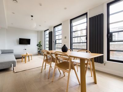 Bright Leicester Sq 2BR – Netflix & Nespresso