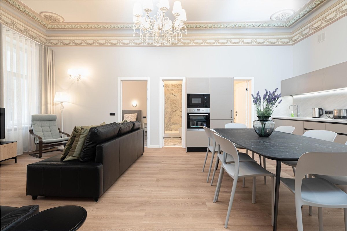 D⓶ Dzirnavu | by Dandelion Apartments & Suites gallery image 2