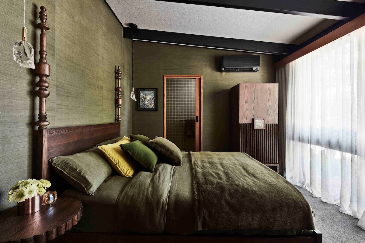 Luxurious Mid-Century Modern Home, Yarra Valley gallery image 4