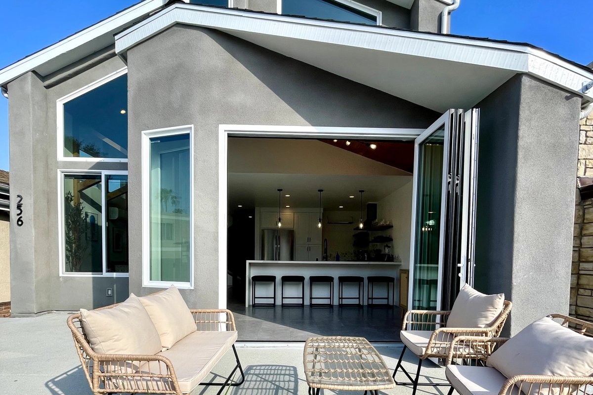 Naples Island rooftop hot tub bbq AC 2 car garage