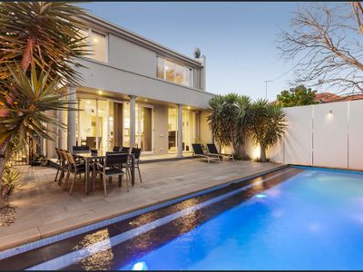 Brighton House w/ Pool