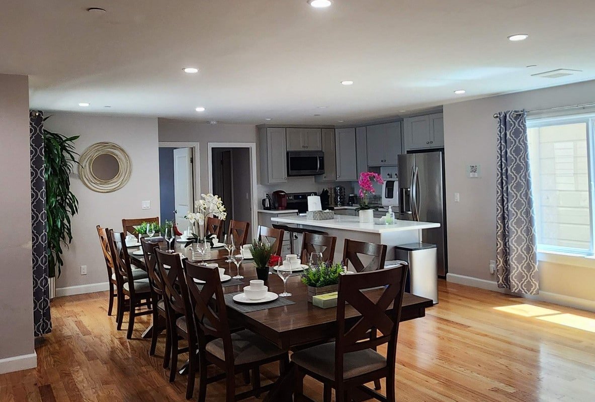 8-BR, 8-Bath Home: Your Perfect Staycation near SF gallery image 2