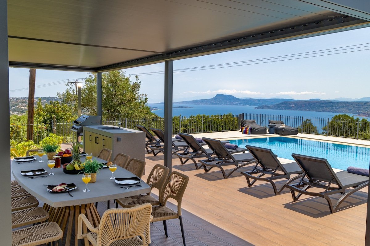 Sea Views, Heated Pool, Near Beaches & Chania Town gallery image 3