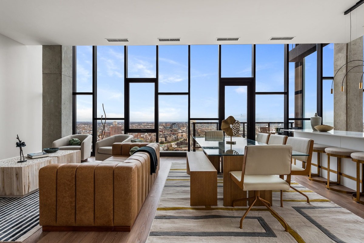 Luxury 3BR Penthouses + Group Comfort Awaits gallery image 2