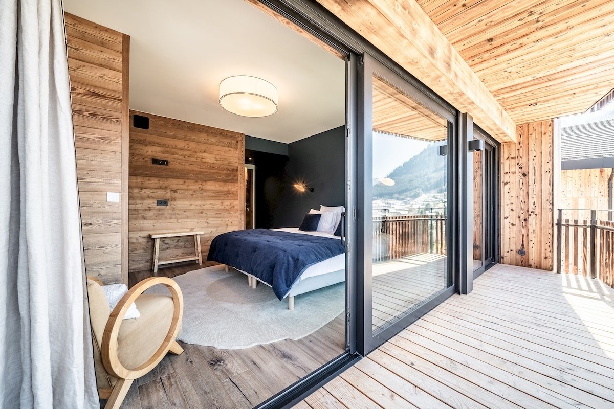 Jolimont – Elegant Alpine Chalet in Châtel gallery image 4
