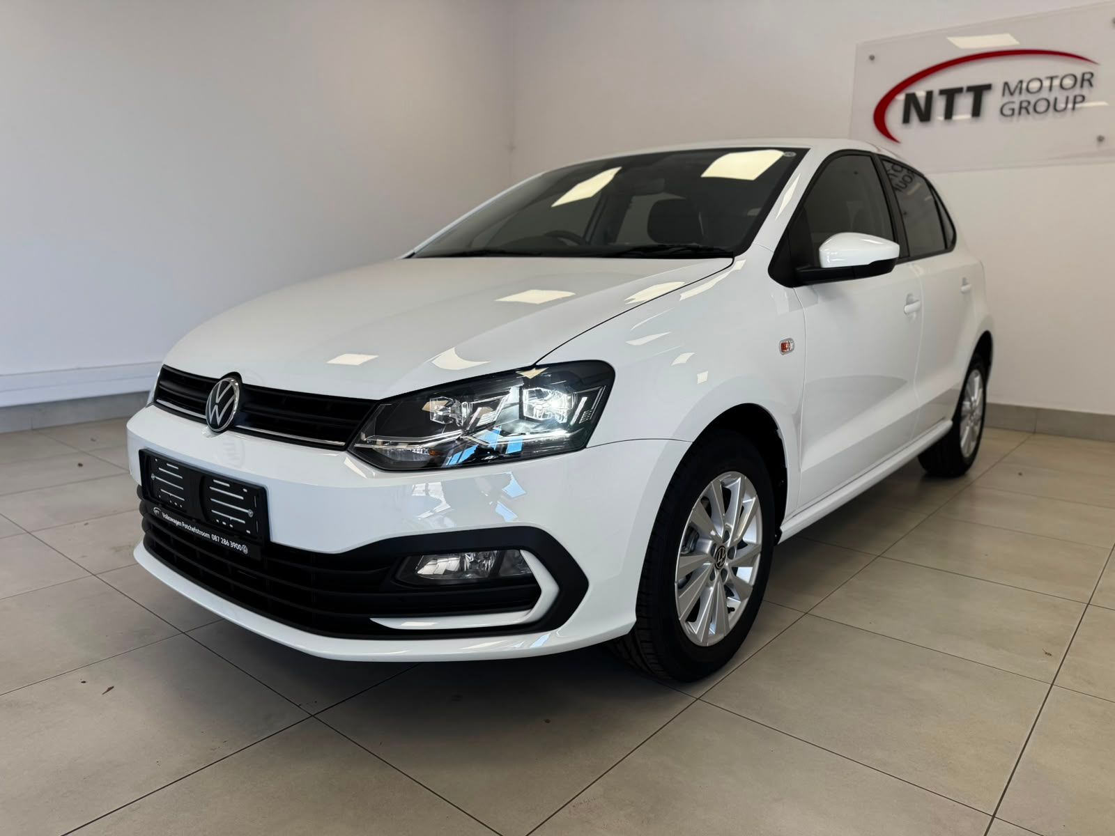 VOLKSWAGEN POLO VIVO 1.4 LIFE for Sale in South Africa