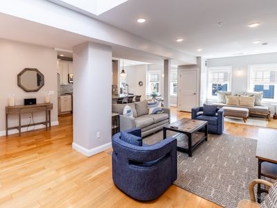 Spacious Top Floor Apartment, St. Mary Church View