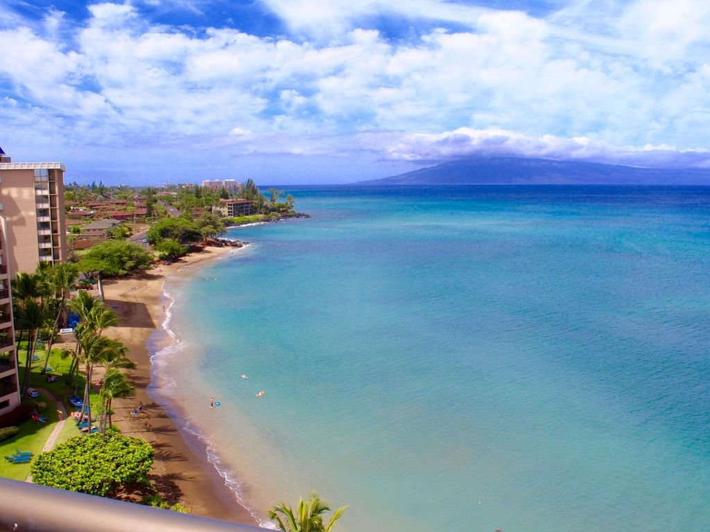 Penthouse on Sandy Swimmable Beach Incredible View gallery image 2