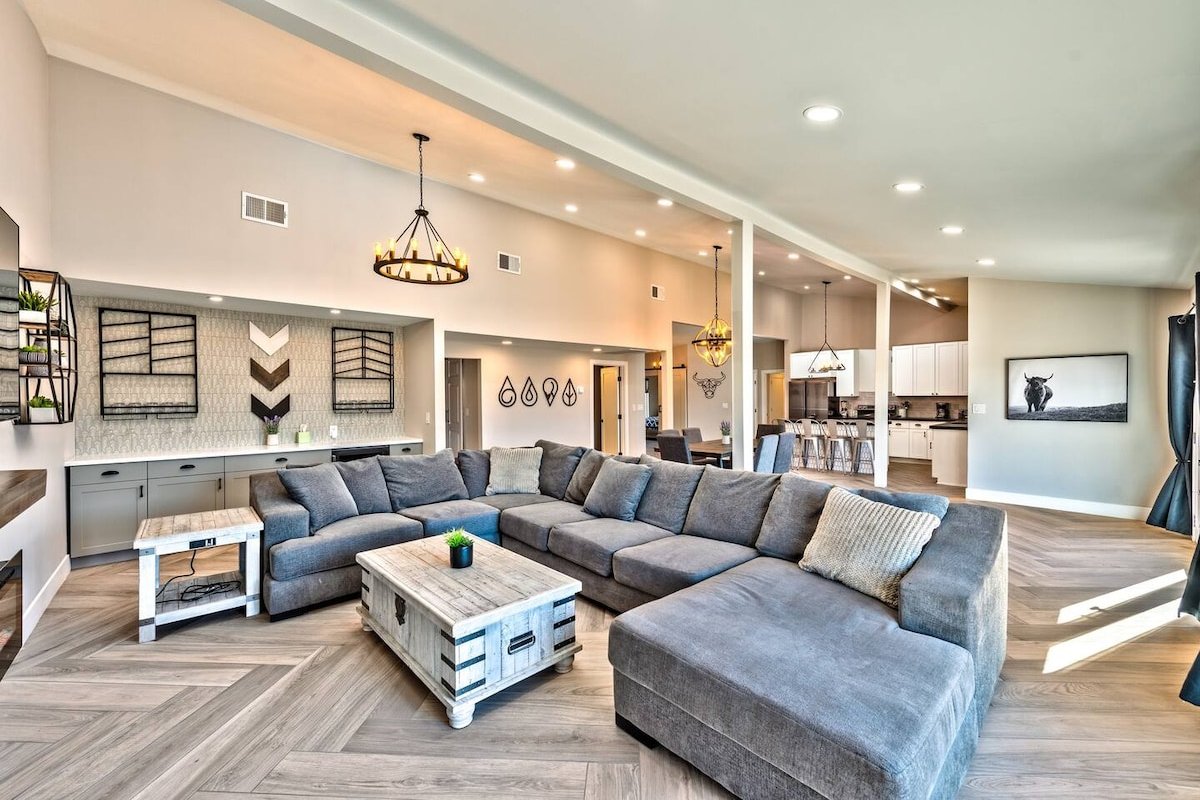 777Rentals – 7BR/4.5BA – Southwest Ranch gallery image 2