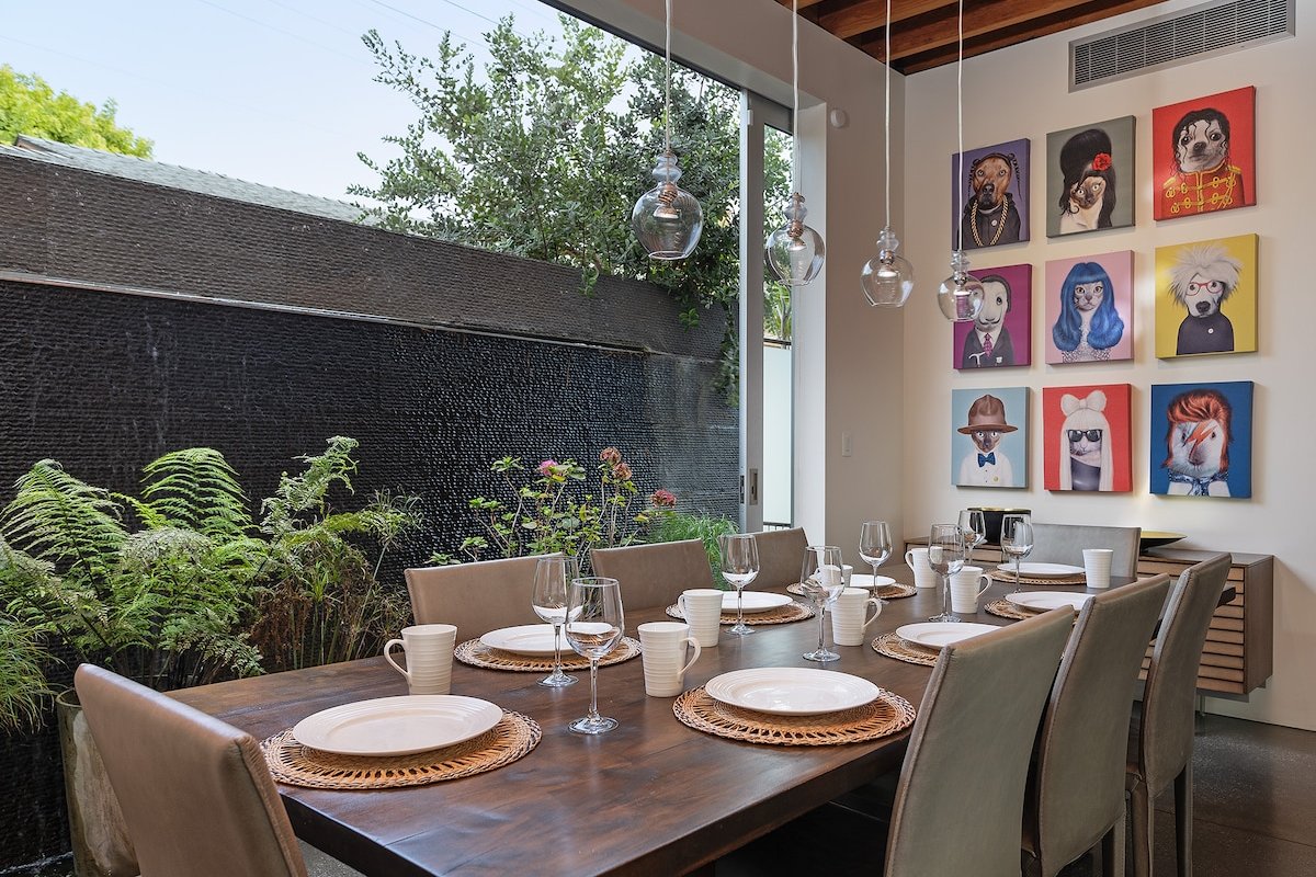 Architectural Masterpiece with Roof Deck gallery image 5