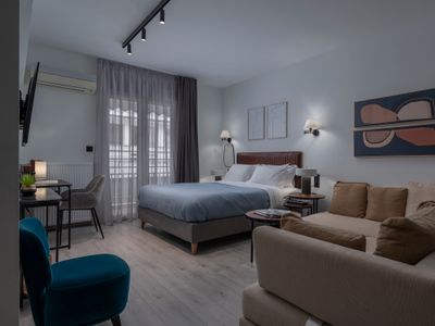 Embassy Elegant Suite