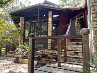 Magical Stratford Tree House