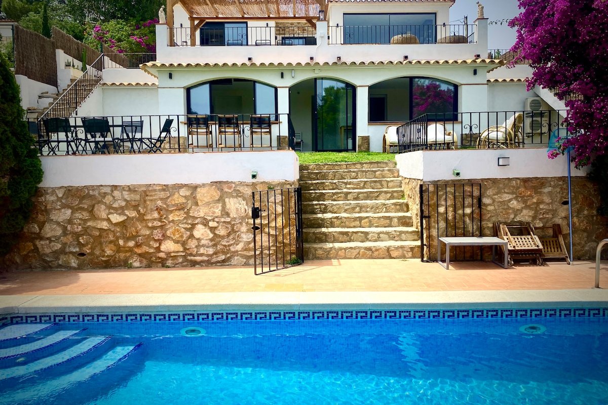 Villa Castell gallery image 3