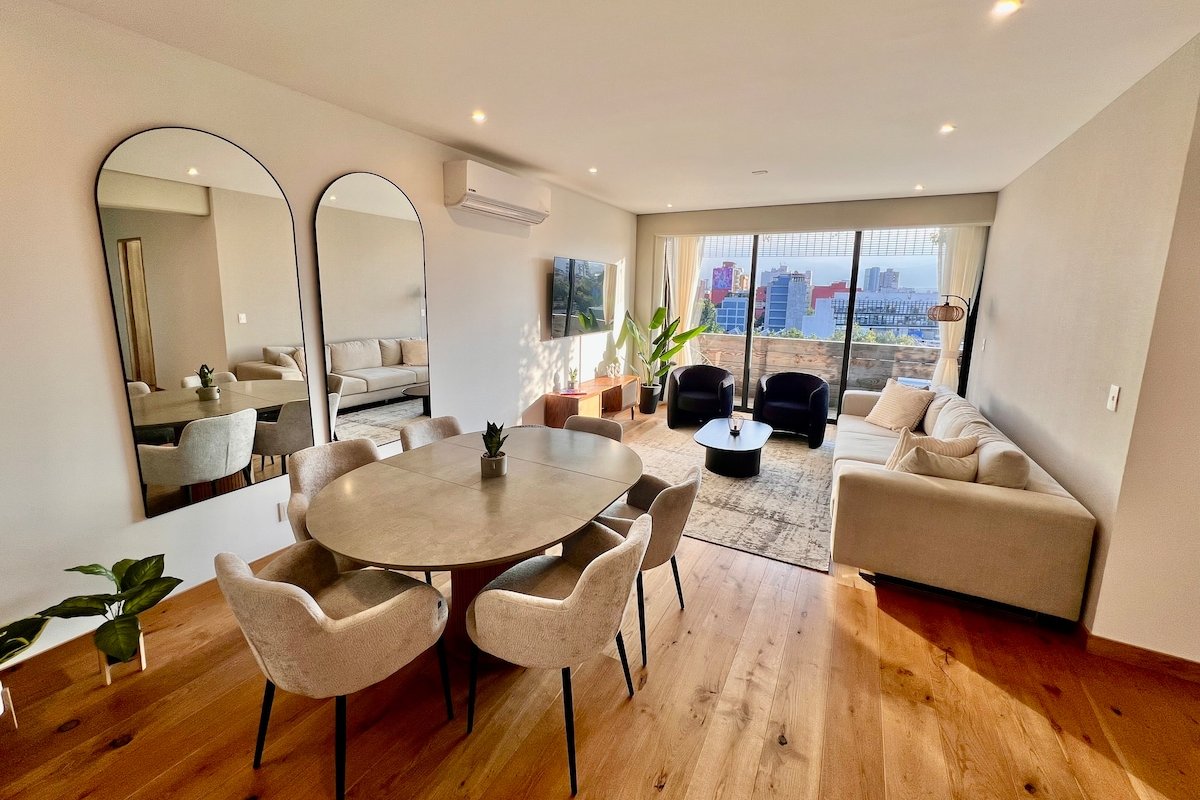 LUX PH Heart of Condesa with Private RoofTop + AC! gallery image 2