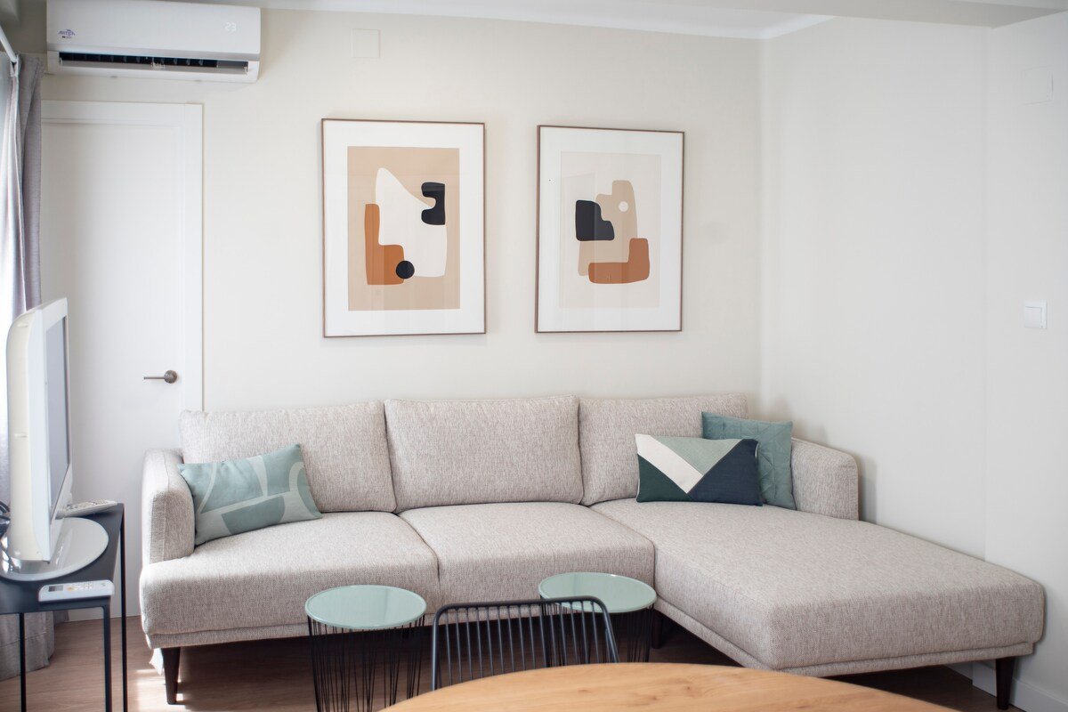 Torres de Serranos, Pl. Cisneros 2 -5 pax gallery image 3