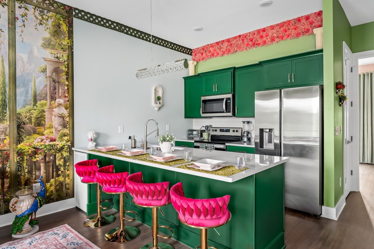 Floral Luxe Oasis | Private Rooftop Near Broadway gallery image 5